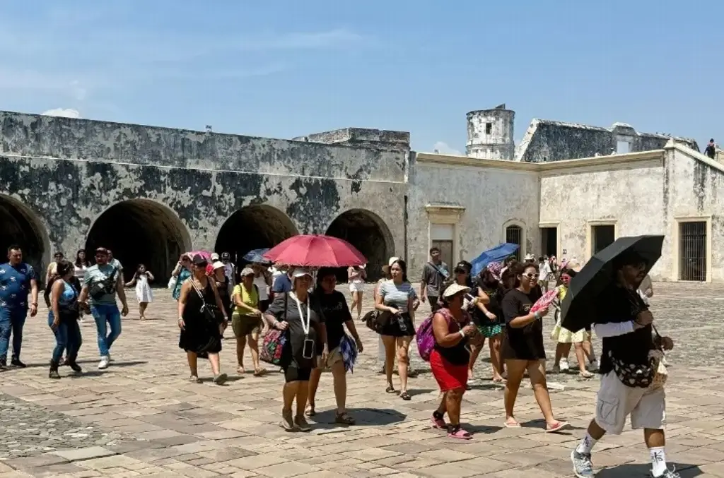 Imagen Crece afluencia en San Juan de Ulúa; esperan cerrar 2025 con récord de visitantes 