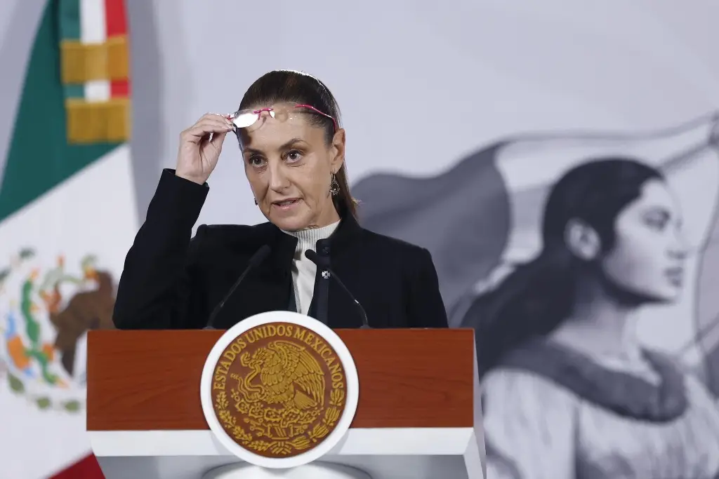 Imagen Sheinbaum presume haber recorrido más de 100 mil kilómetros en 2025 en viajes por todo México