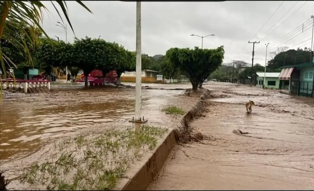 Se vuelve a inundar La Palma, en Catemaco en plena Navidad