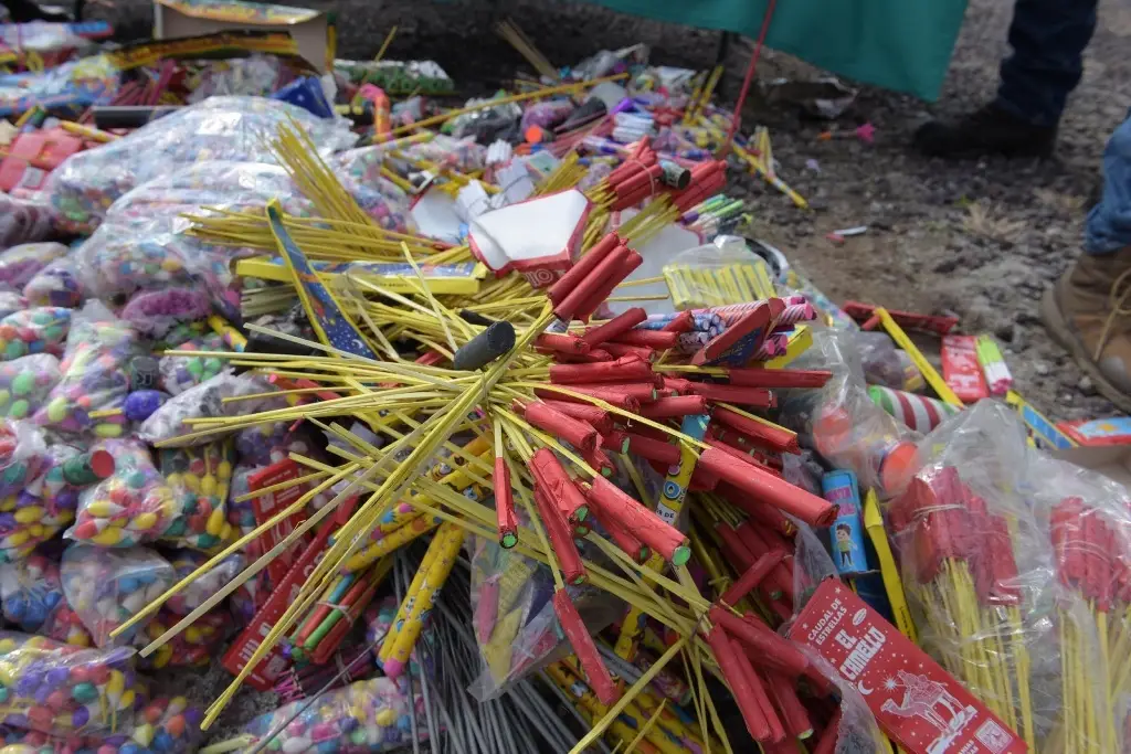 Imagen La pirotecnia no es un juguete; alertan por riesgos y piden evitar su uso en niños y adultos