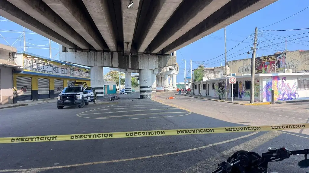 Imagen Muere motociclista en fatal accidente en avenida de la ciudad de Veracruz 