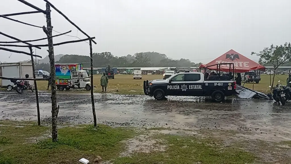 Imagen Tragedia en final del torneo invernal de fútbol de Tuxpan deja dos muertos; una iba a graduarse