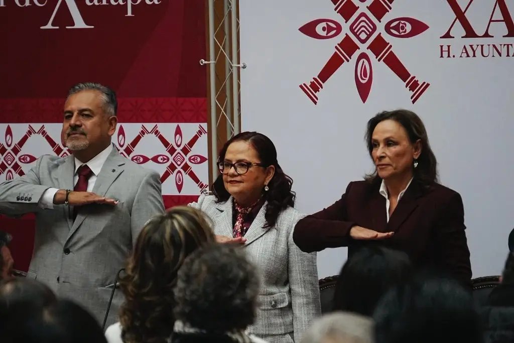 Daniela Griego asume como alcaldesa de Xalapa