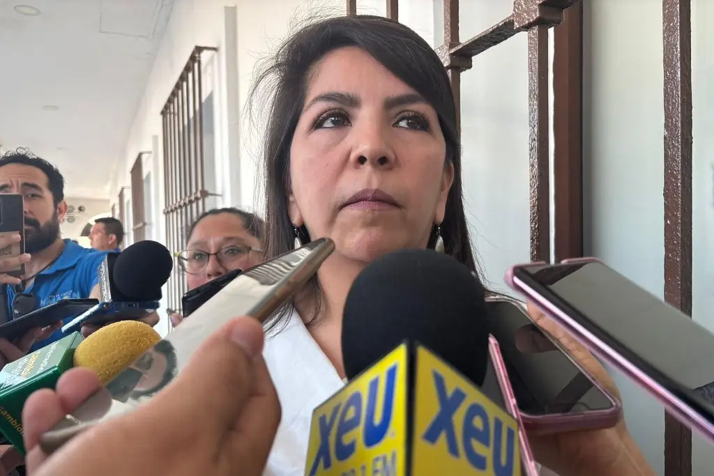 Imagen Reportan evacuación en torres, hoteles y hospitales en Boca del Río