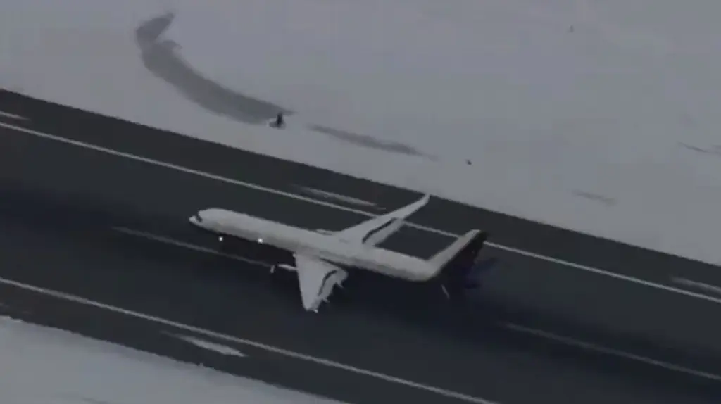 Imagen Aterriza en Nueva York el avión que transporta a Nicolás Maduro