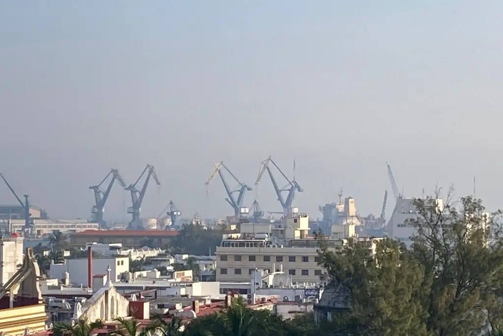 Imagen Neblina cubre Veracruz