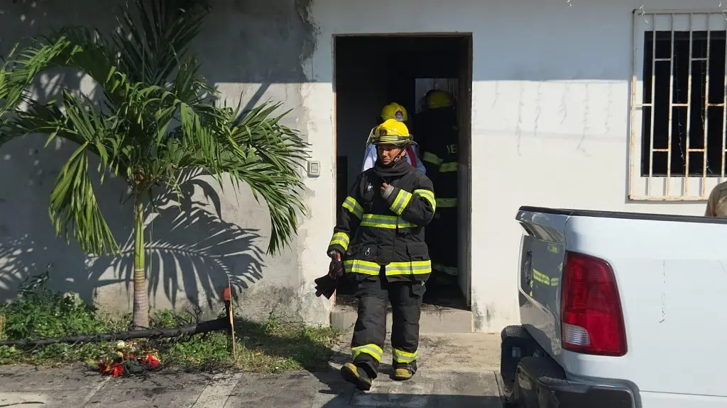 Imagen Mujer sufre quemaduras en sus brazos por incendio en Veracruz 
