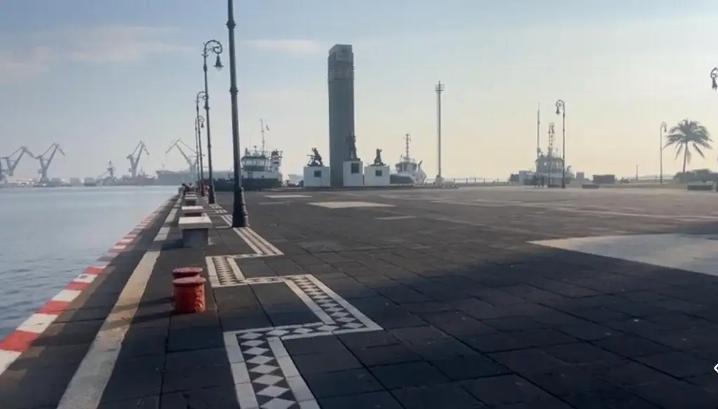 Imagen Amanece con neblina en Veracruz 