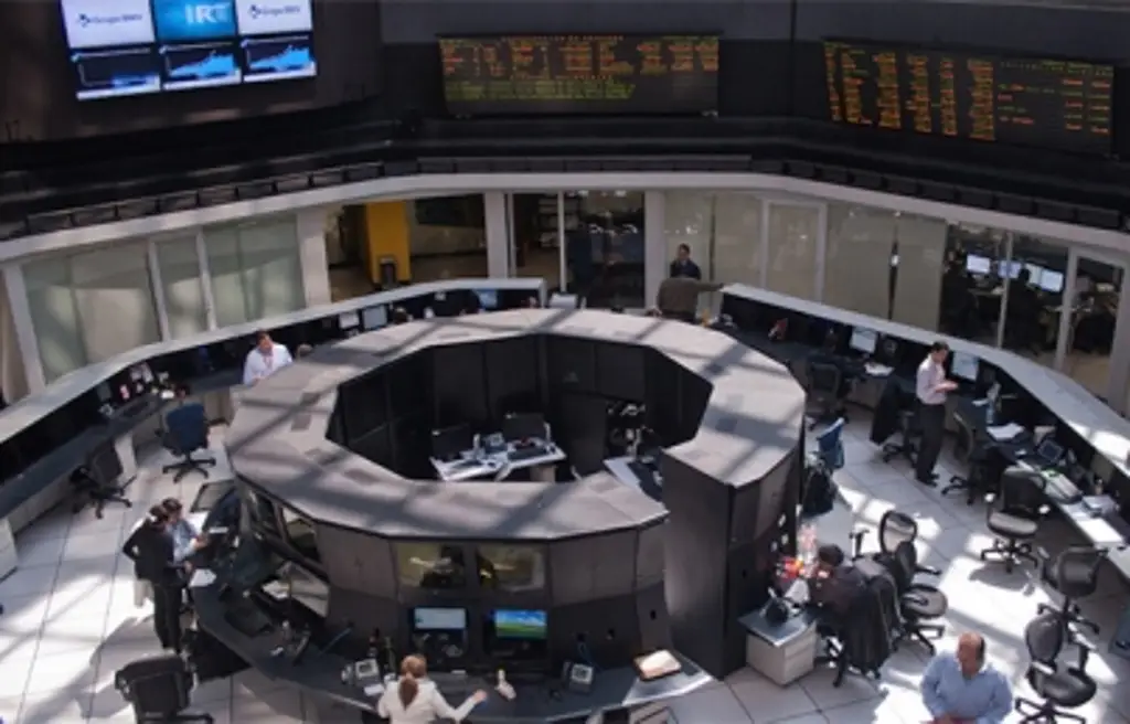 Bolsa mexicana pierde 0.61% y corta racha positiva