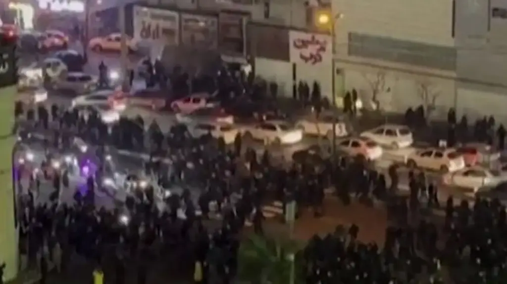 Imagen Pese a protestas, ven difícil que gobierno de Irán sea derrocado 