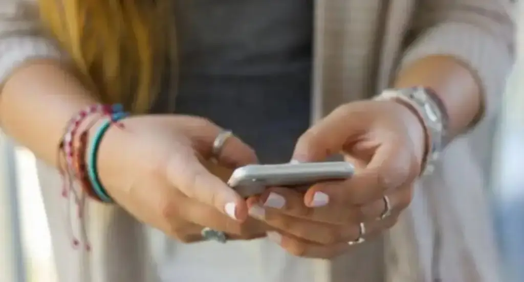 Imagen Así puedes tramitar un amparo para evitar vincular línea telefónica con la CURP