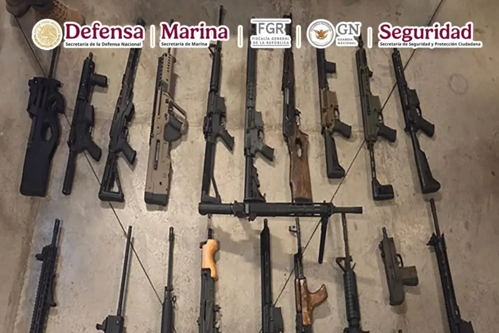 Imagen Aseguran arsenal en auto en Tijuana, Baja California