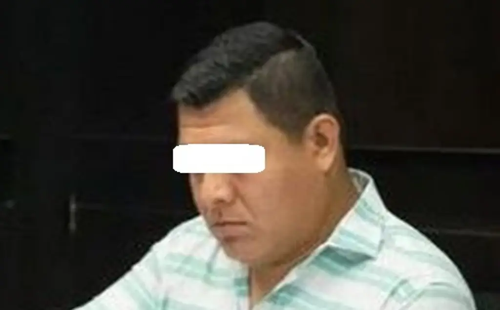 Imagen Detienen a ex director administrativo de la UPAV, en Medellín, Veracruz