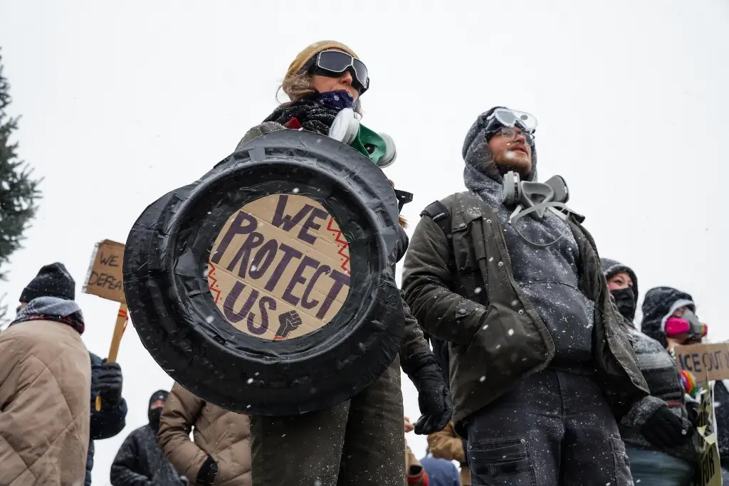 Imagen Departamento de Guerra prepara más de mil soldados para desplegar en Minnesota, por protestas anti ICE