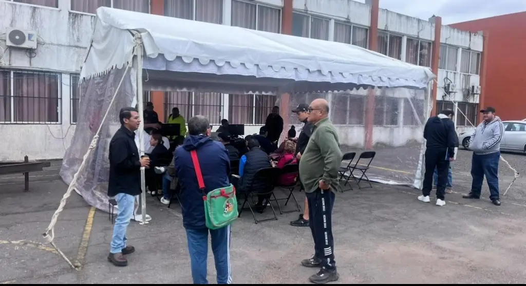 Imagen Hay quejas por fallas en el sistema en módulo de placas ubicado en Puente Moreno