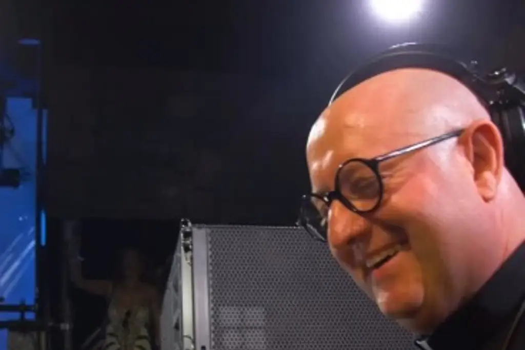 Imagen ¿Creías que lo habías visto todo? Conoce la historia del cura ¡Que es DJ! (+Video) 