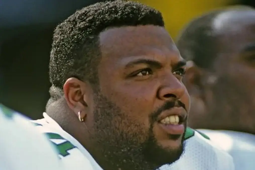 Imagen Asesinan a exjugador de la NFL en un campamento de personas sin hogar