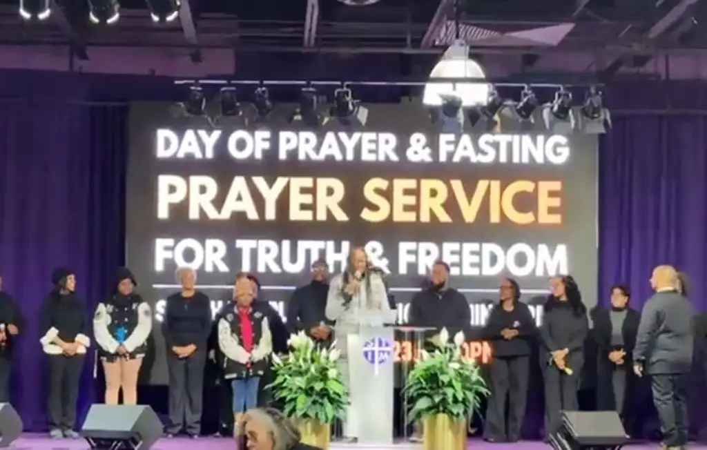 Imagen Denuncian el arresto de 100 líderes religiosos en protesta contra ICE en Minnesota