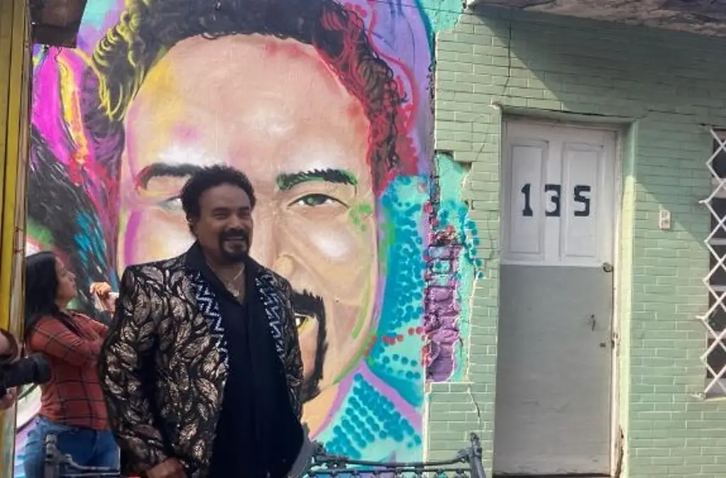 Imagen El Za, Za, Za: Develan mural en honor a Oskar Lobbo en Veracruz