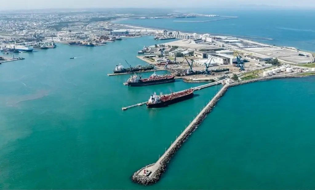 Imagen Así están los vientos en el puerto de Veracruz, previo a frente frío 30