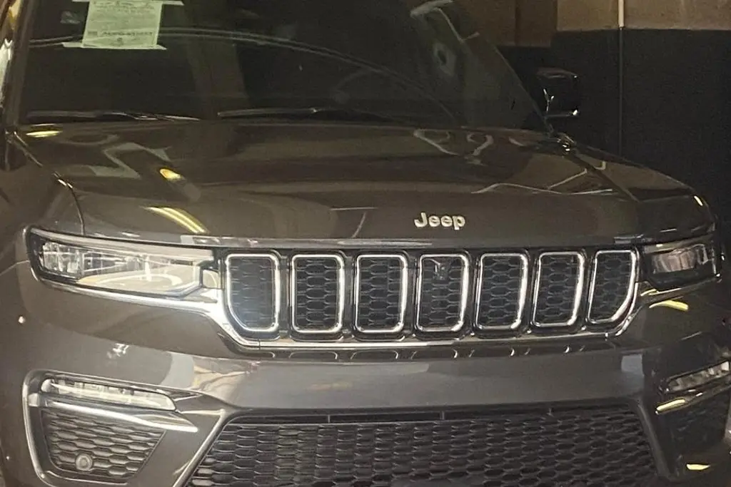 Imagen Tras polémica, ministros de la SCJN renuncian a nuevas camionetas