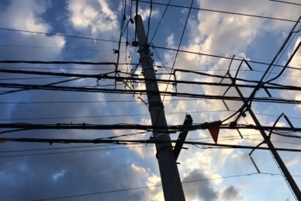 Imagen Muere adulto mayor por descarga eléctrica en Xalapa, esto se sabe