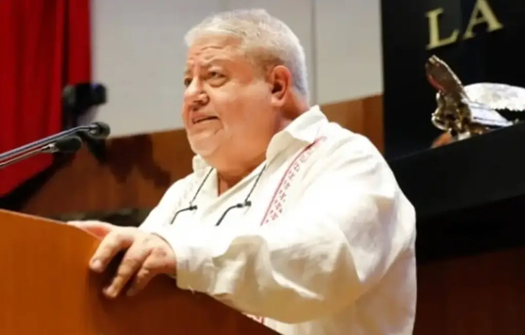 Imagen Manuel Huerta pide un debate amplio sobre la tarifa de camiones en Veracruz 