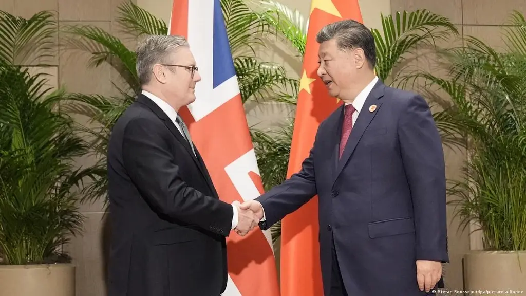 Imagen Primer ministro de Reino Unido se reúne con Xi Jinping en China