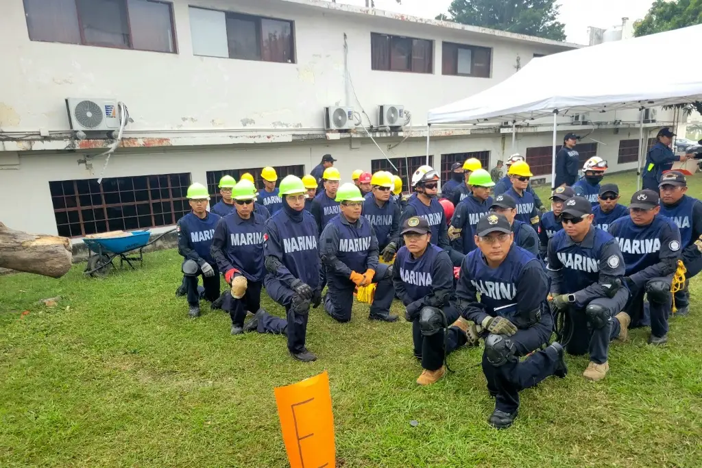 Imagen Concluye personal naval primer Curso de Brigadas de Respuesta ante emergencias en Veracruz