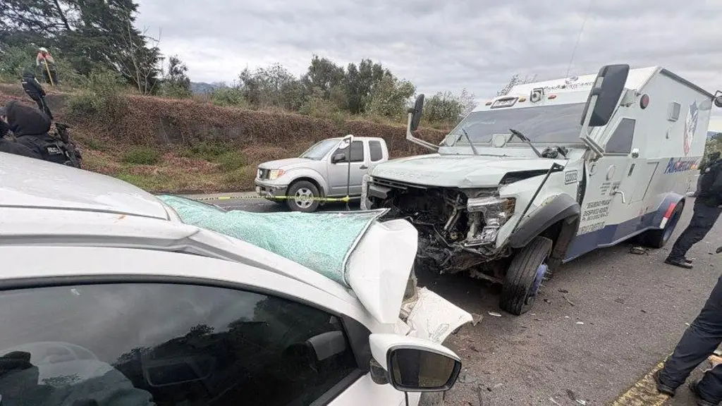 Imagen Mueren 2 elementos de Seguridad Pública de Veracruz en choque 
