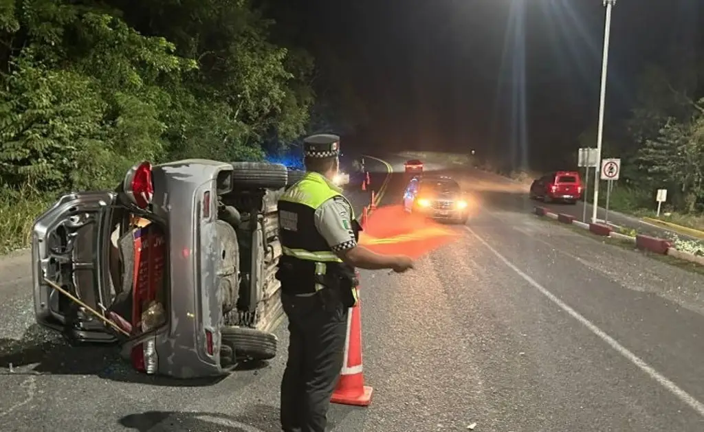 Imagen Cierre parcial por accidente en carretera de Veracruz