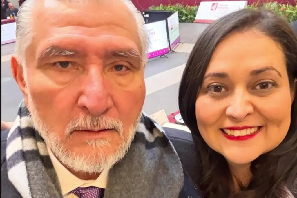 Imagen Critican al senador de Morena Adan Augusto tras ser captado con bufanda de este precio