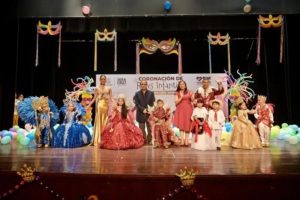 Imagen Coronan a la Corte Real de los CAIC del DIF Municipal de Veracruz