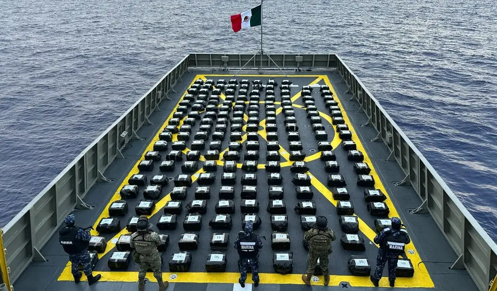 Imagen México y EU aseguran 188 bultos de cocaína en altamar: Semar