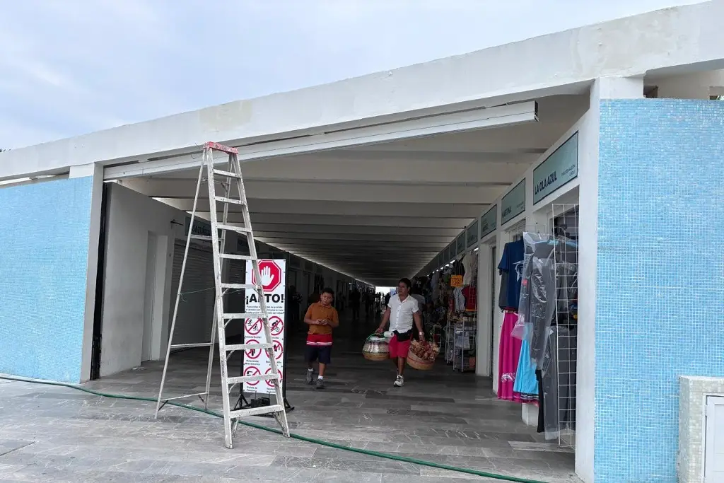 Imagen Pondrán nuevos techos volados en Mercado de Artesanías, tras colapso