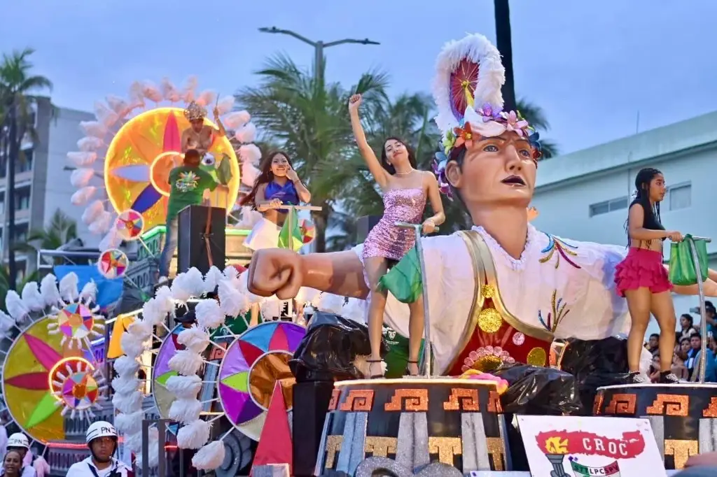 Imagen Habrá dos desfibriladores en el Carnaval de Veracruz 