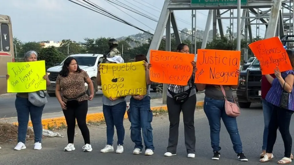 Imagen Bloquean puente Cazones en Poza Rica, Veracruz; este es el motivo 