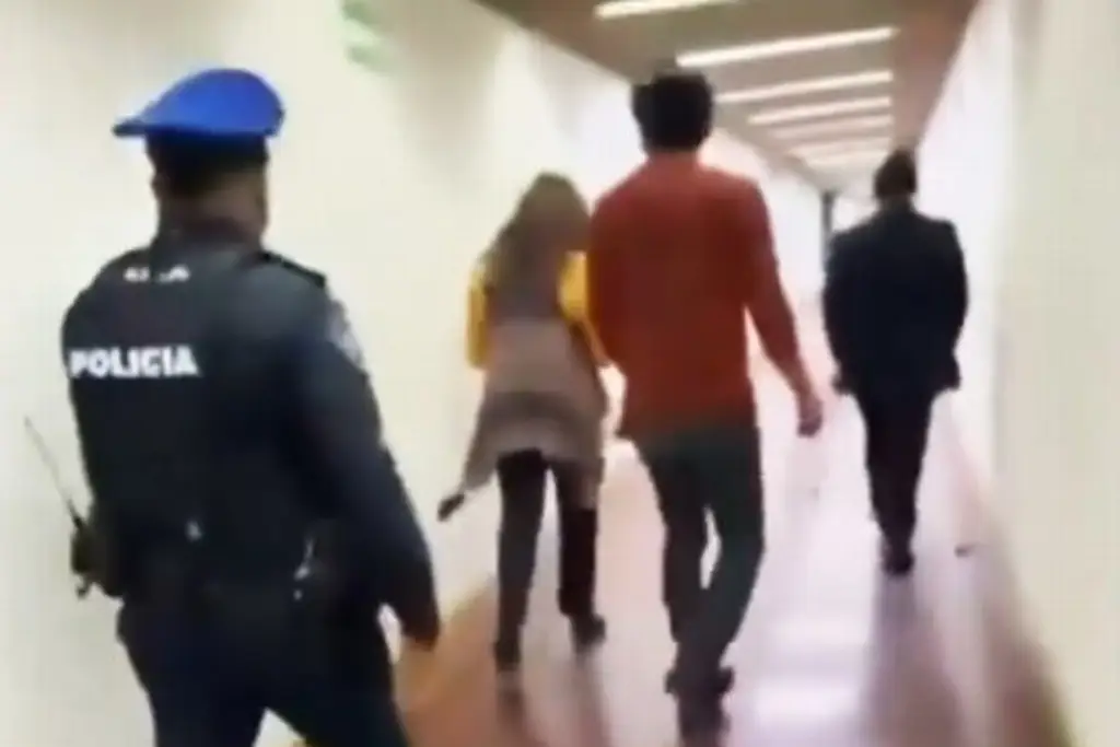 Imagen ¿Qué pasó con Marx Arriaga tras amotinarse en la SEP? (+Video)