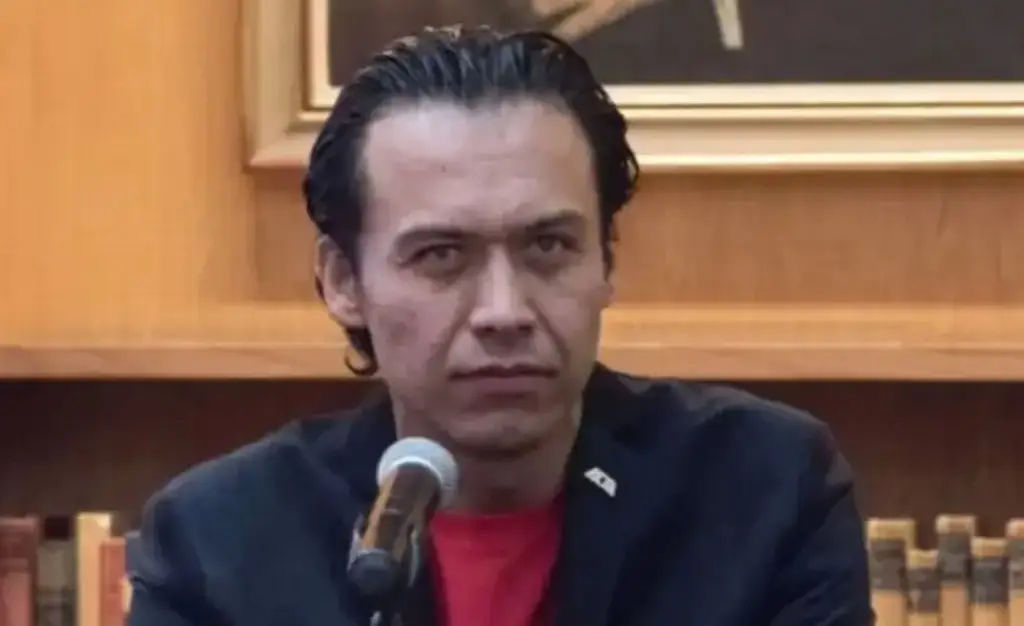 Imagen Marx Arriaga se mantiene en sus oficinas; se aferra a seguir en su cargo de la SEP