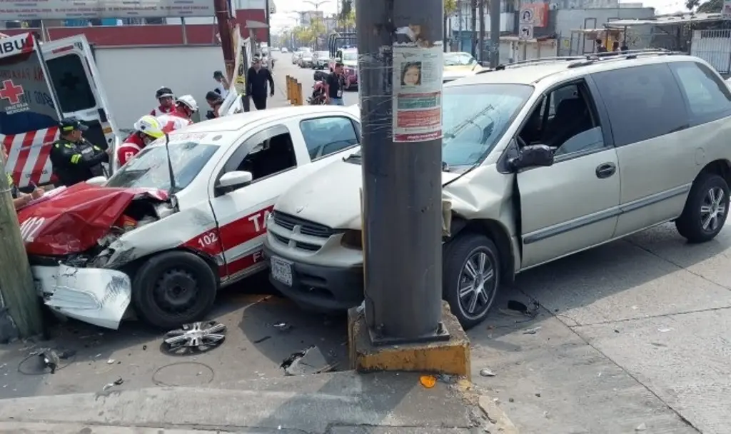 Imagen Deja una mujer lesionada fuerte choque en Córdoba, Veracruz
