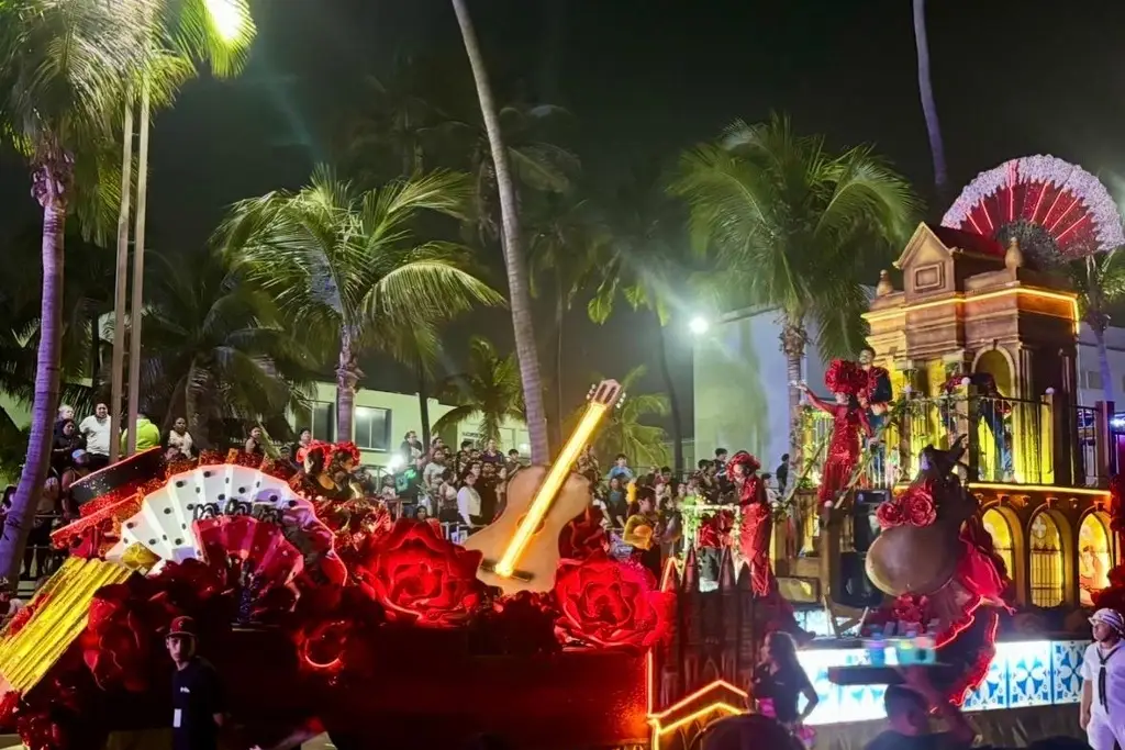 Imagen Último desfile del Carnaval de Veracruz, así se vivió 