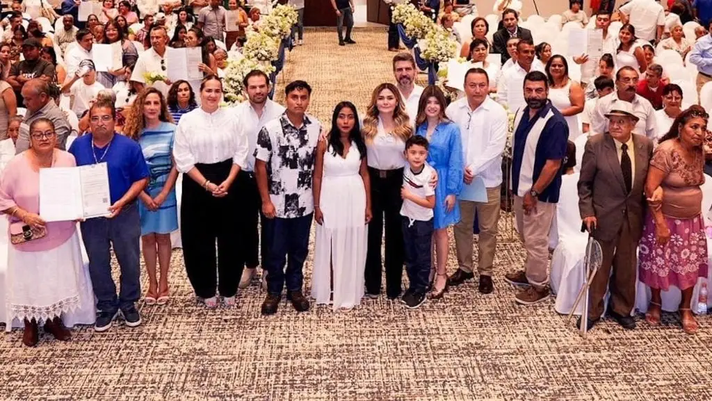 Imagen Más de 90 parejas se casaron en Boca del Río 