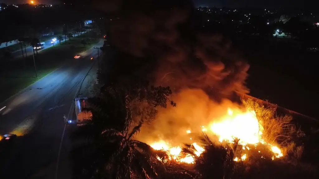 Imagen Bomberos atendieron incendio en autopista La Tinaja – Cosoleacaque