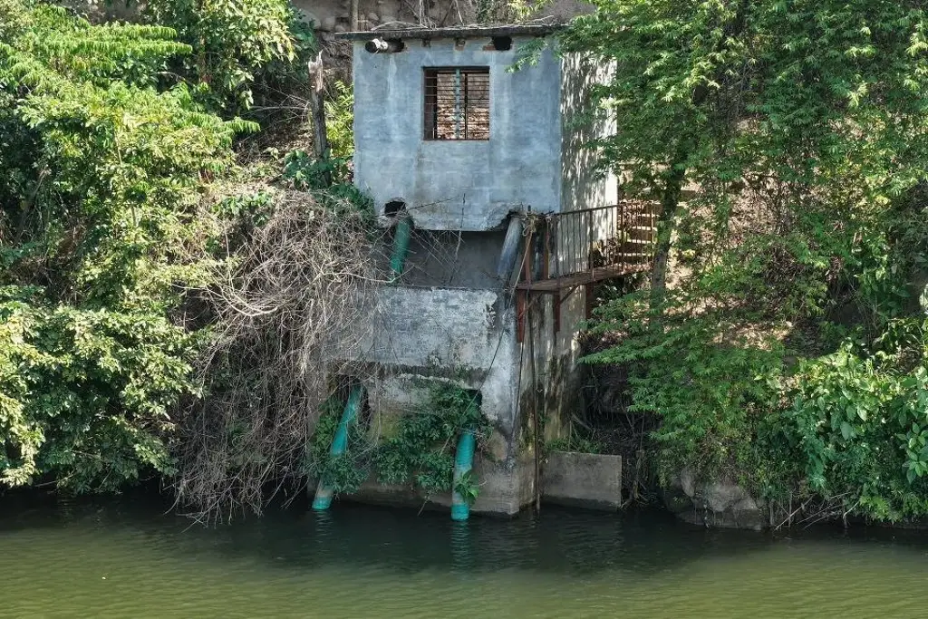 Imagen Clausuran tomas clandestinas de agua en Veracryz y Nayarit