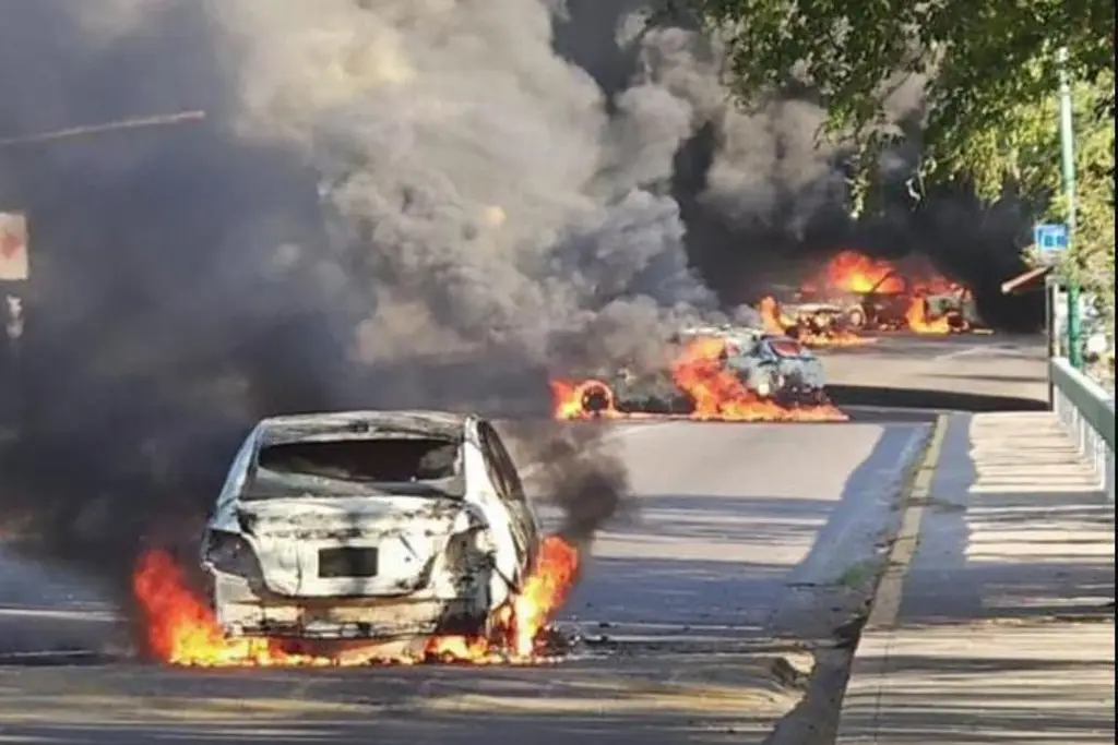 Imagen Narcobloqueos se extienden a 7 estados tras presunta muerte de 'El Mencho'