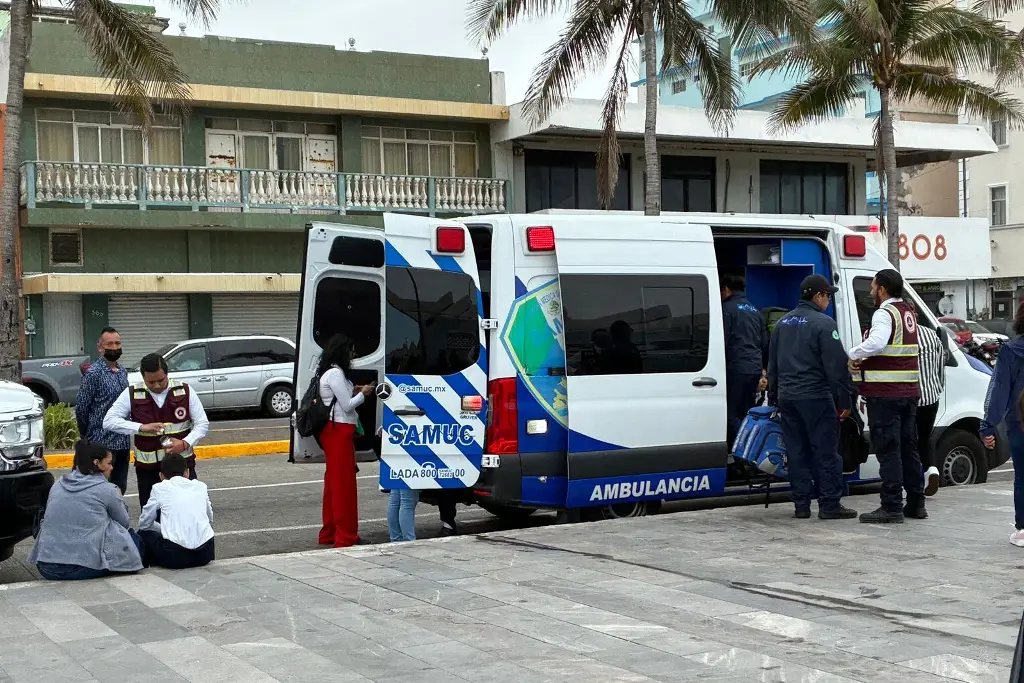Imagen Más de 15 niños se sintieron mal y fueron atendidos por paramédicos en Día de la Bandera 
