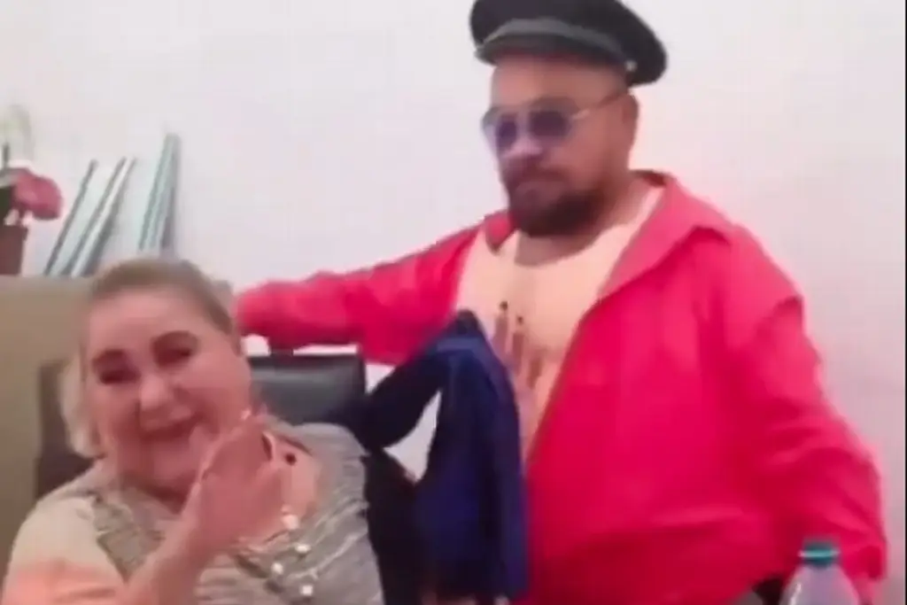 Imagen Con show de 'estríper', esta regidora del Partido Verde festejó cumpleaños (video)