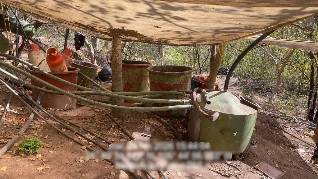 Imagen Desmantelan laboratorio clandestino de drogas en Durango; esto encontraron