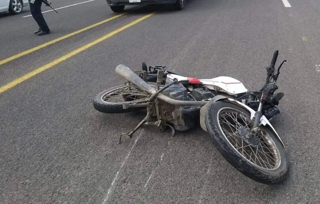 Imagen Muere motociclista tras derrapar cerca de Las Vigas, esto se sabe