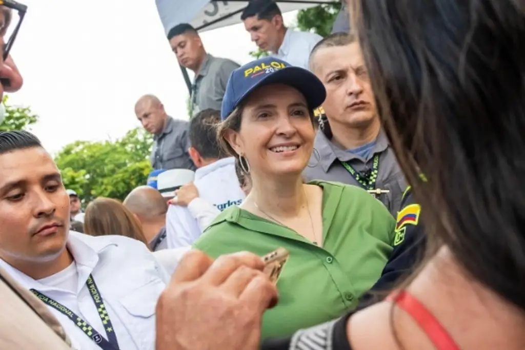 Imagen Capturan a mujer armada en acto de candidata presidencial de la derecha en Colombia